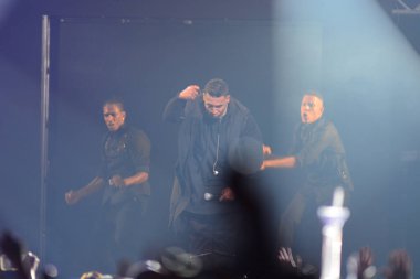 Baba Yankee ve Don Omar 7 Ağustos 2016 'da Orlando Florida' daki Amway Center 'da konser verdiler..  