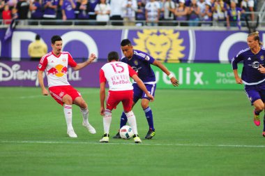 Orlando City SC, 6 Mayıs 2016 'da Orlando Florida' daki Dünya Kampı Stadyumu 'nda New York Red Bulls' a ev sahipliği yaptı.. 