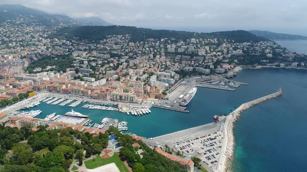 Şehir plajlı sahil manzarası çok güzel.