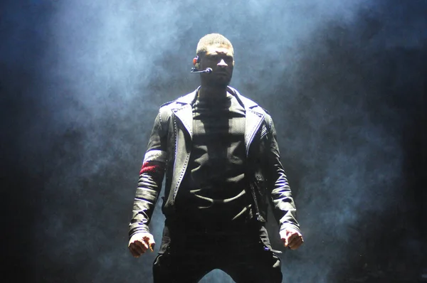 Singer Usher Účinkuje Amway Center Orlandu Floridě Prosince 2014 — Stock fotografie
