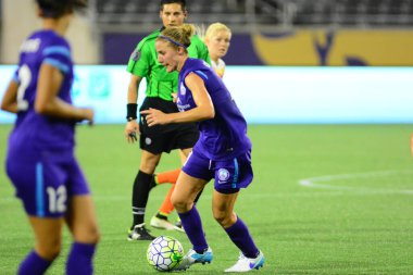 Orlando Pride sunucusu Houston Dash 23 Haziran 2016 'da Orlando Florida' daki Dünya Kampı Stadyumu 'nda..