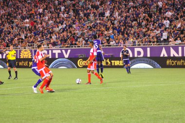 Orlando City SC, 8 Mayıs 2015 'te Florida' daki Kamp Dünyası Stadyumu 'nda Los Angeles Galaksisi' ne ev sahipliği yaptı.. 