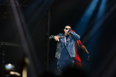 Baba Yankee ve Don Omar 7 Ağustos 2016 'da Orlando Florida' daki Amway Center 'da konser verdiler..  