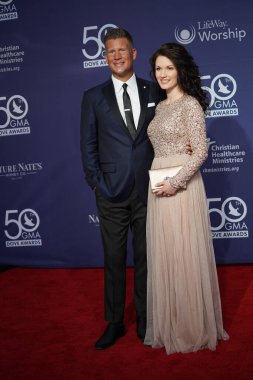 15 Ekim 2019 'da Nashville, Tennessee' deki Linbscome Üniversitesi 'nde verilen 50. GMA Dove Ödülleri sırasında kırmızı halı. 