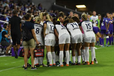 Orlando Pride, 23 Mayıs 2018 'de Orlando Florida' daki Exploria Stadyumu 'nda Kuzey Carolina Cesareti' ne ev sahipliği yapmaktadır..  