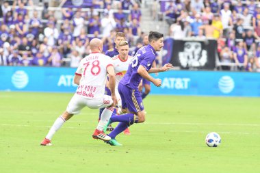 Orlando City, 31 Mart 2018 'de Orlando Florida' daki Exploria Stadyumu 'nda New York Red Bulls' a ev sahipliği yaptı..
