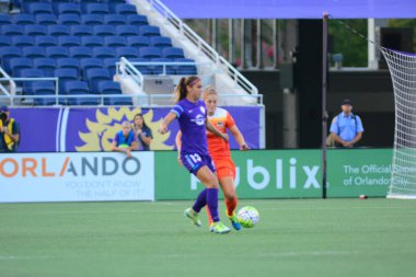 Orlando Pride sunucusu Houston Dash 23 Haziran 2016 'da Orlando Florida' daki Dünya Kampı Stadyumu 'nda..