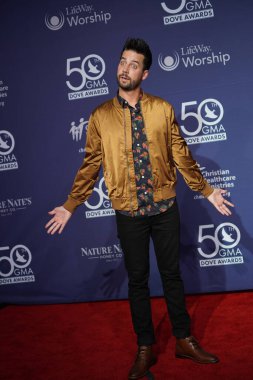 15 Ekim 2019 'da Nashville, Tennessee' deki Linbscome Üniversitesi 'nde verilen 50. GMA Dove Ödülleri sırasında kırmızı halı. 