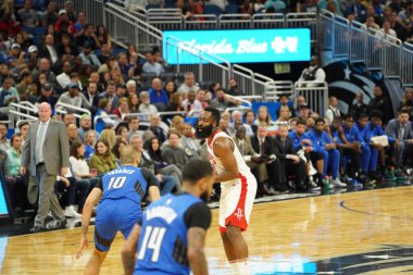 Orlando Magic, 13 Aralık 2019 Cuma günü Orlando, Florida 'daki Amway Center' da Houston Rockets 'a ev sahipliği yapıyor.