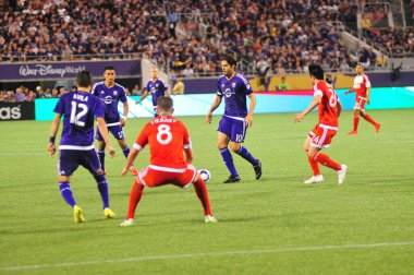Orlando City SC, 8 Mayıs 2015 'te Florida' daki Kamp Dünyası Stadyumu 'nda Los Angeles Galaksisi' ne ev sahipliği yaptı.. 
