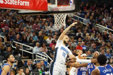 Orlando Magic 27 Aralık 2019 Cuma günü Orlando, Florida 'daki Amway Arena' da Philadelphia 76ers 'a ev sahipliği yapıyor..