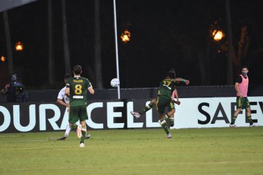 Los Angeles Galaksisi, 14 Temmuz 2020 'de Orlando Florida ABD' deki ESPN Vahşi Spor Dünyası 'nda düzenlenen MLS Sırt Turnuvası sırasında Portland Timbers ile karşı karşıya geldi.