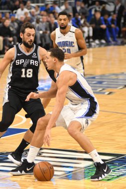 Orlando Magic, 19 Aralık 2018 tarihinde Orlando Florida 'daki Amway Center' da San Antonio Spurs 'a ev sahipliği yapmaktadır.