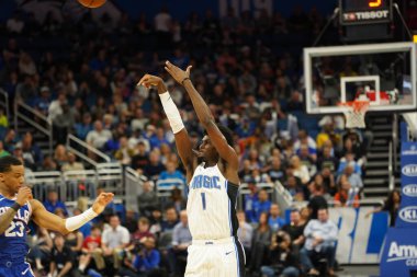 Orlando Magic 27 Aralık 2019 Cuma günü Orlando, Florida 'daki Amway Arena' da Philadelphia 76ers 'a ev sahipliği yapıyor..