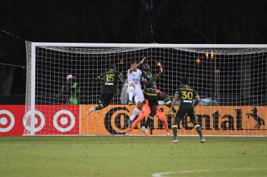 Los Angeles Galaksisi, 14 Temmuz 2020 'de Orlando Florida ABD' deki ESPN Vahşi Spor Dünyası 'nda düzenlenen MLS Sırt Turnuvası sırasında Portland Timbers ile karşı karşıya geldi.