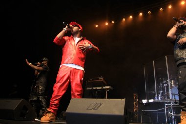 R & B Şarkıcıları Keith Sweat, Jagged Edge, Dru Hill ve Sisqo 15 Kasım 2014 'te Orlando Florida' daki CFE Arena 'da sahne aldılar..  