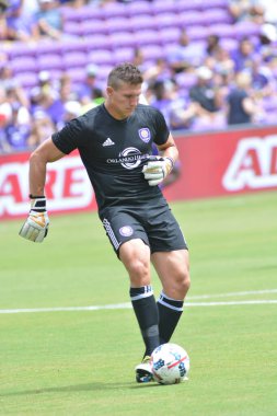 Orlando City 15 Nisan 2017 'de Florida, Orlando' daki Citrus Bowl 'da Los Angeles Galaksisine ev sahipliği yaptı..  