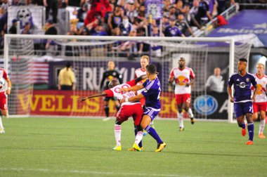Orlando City SC, 6 Mayıs 2016 'da Orlando Florida' daki Dünya Kampı Stadyumu 'nda New York Red Bulls' a ev sahipliği yaptı..  