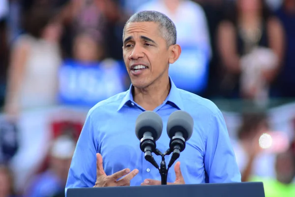 Prezydent Barack Obama Przemawia Wiecu Kampanii Stadionie Osceola Heritage Park — Zdjęcie stockowe