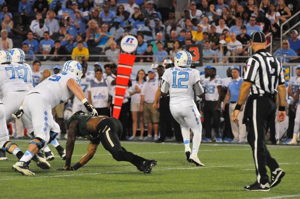 Severní Karolína Čelí Baylor Během Russell Athletic Bowl Stadionu Camping — Stock fotografie