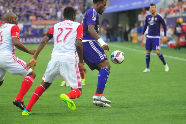 Orlando City SC, 18 Haziran 2016 'da Orlando Florida' daki Camp World Stadyumu 'nda San Jose Depremleri' ne ev sahipliği yaptı..