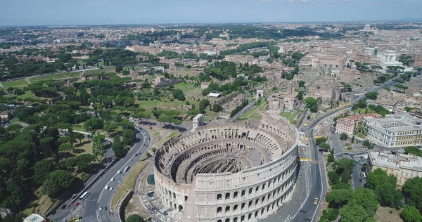 İtalya 'nın Roma' daki ünlü mezarının havadan görünüşü.. 
