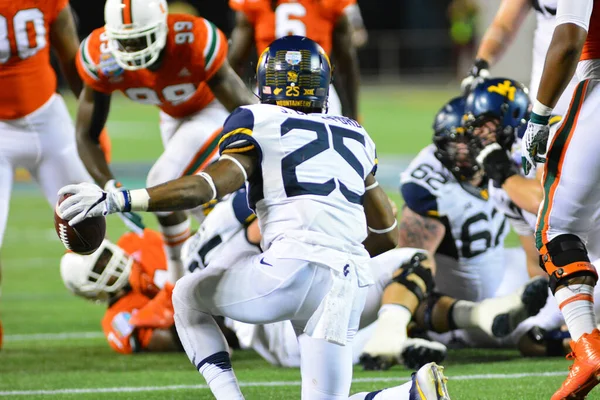 West Virginia Mountaineers Szembesülnek Miami Hurricanes Alatt 71St Russell Bowl — Stock Fotó