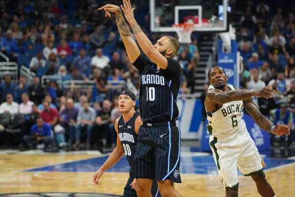 Orlando Magic, Orlando, Florida, ABD 'deki Amway Center' da Milwaukee Bucks 'a ev sahipliği yapıyor. 1 Kasım 2019.  