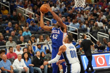 Orlando Magic 13 Ekim 2019 'da Florida, Orlando' daki Amway Center 'da Philadelphia 76ers' a ev sahipliği yaptı..