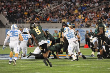 Kuzey Carolina 29 Aralık 2015 tarihinde Orlando Florida 'daki Kamp Dünya Stadyumu' nda oynanan Russell Atletizm Kupası 'nda Baylor ile karşılaşacak.. 