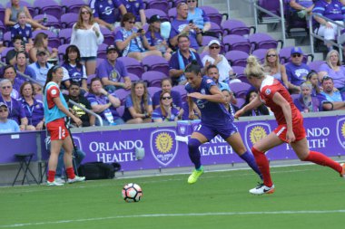 Orlando Pride 22 Nisan 2017 'de Orlando City Stadyumu' nda Washington Spirit 'e ev sahipliği yaptı.. 