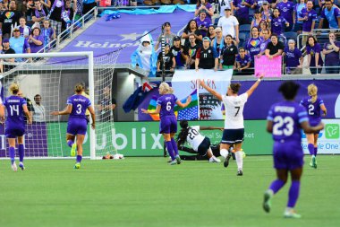 Orlando Pride 26 Ağustos 2016 'da Orlando Florida' daki Camp World Stadyumu 'nda Washington Spirit' e ev sahipliği yaptı..  