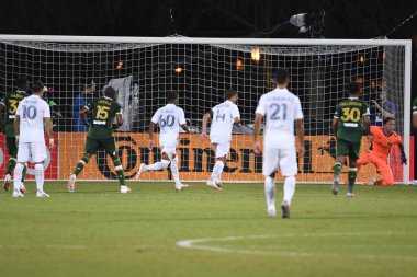 Los Angeles Galaksisi, 14 Temmuz 2020 'de Orlando Florida ABD' deki ESPN Vahşi Spor Dünyası 'nda düzenlenen MLS Sırt Turnuvası sırasında Portland Timbers ile karşı karşıya geldi.