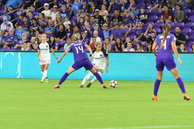 Orlando Pride, 23 Mayıs 2018 'de Orlando Florida' daki Exploria Stadyumu 'nda Kuzey Carolina Cesareti' ne ev sahipliği yapmaktadır..  