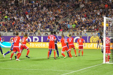 Orlando City SC, 8 Mayıs 2015 'te Florida' daki Kamp Dünyası Stadyumu 'nda Los Angeles Galaksisi' ne ev sahipliği yaptı.. 
