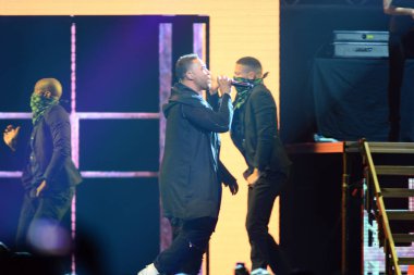 Baba Yankee ve Don Omar 7 Ağustos 2016 'da Orlando Florida' daki Amway Center 'da konser verdiler..  