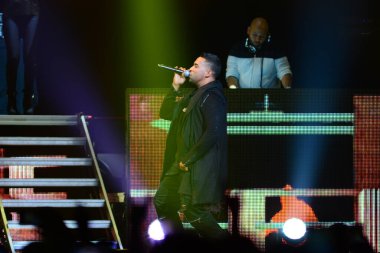 Baba Yankee ve Don Omar 7 Ağustos 2016 'da Orlando Florida' daki Amway Center 'da konser verdiler..  