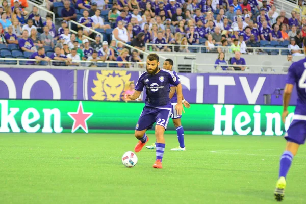 Orlando City, 24 Ağustos 2016 'da Orlando Florida' daki Kamp Dünyası Stadyumunda Toronto FC 'ye ev sahipliği yaptı..