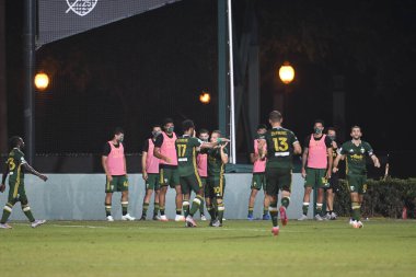 Los Angeles Galaksisi, 14 Temmuz 2020 'de Orlando Florida ABD' deki ESPN Vahşi Spor Dünyası 'nda düzenlenen MLS Sırt Turnuvası sırasında Portland Timbers ile karşı karşıya geldi.