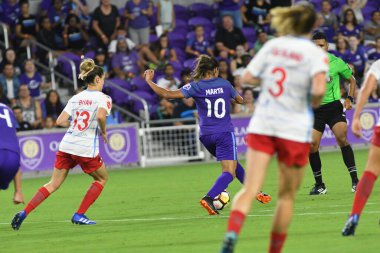 Orland Pride, 25 Ağustos 2018 'de Orlando Florida' daki Exploria Stadyumu 'nda Chicago Red Stars' a ev sahipliği yapıyor..  
