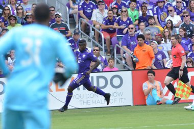 Orlando City 15 Nisan 2017 'de Florida, Orlando' daki Citrus Bowl 'da Los Angeles Galaksisine ev sahipliği yaptı.. 