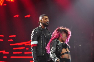 R & B Şarkıcısı Usher 12 Aralık 2014 'te Orlando Florida' daki Amway Center 'da sahne alacak..  
