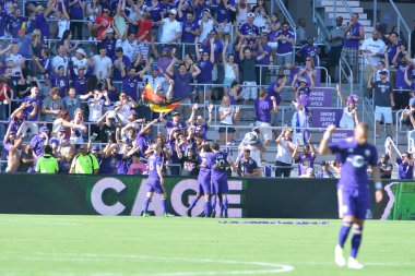 Orlando City 29 Nisan 2017 'de Orlando, Florida' daki Orlando City Stadyumu 'nda Colorado Rapids' e ev sahipliği yaptı.) 