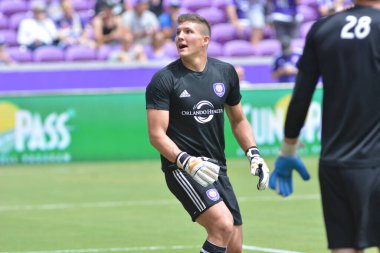 Orlando City 15 Nisan 2017 'de Florida, Orlando' daki Citrus Bowl 'da Los Angeles Galaksisine ev sahipliği yaptı..  