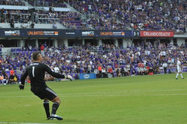 Orlando City 15 Nisan 2017 'de Florida, Orlando' daki Citrus Bowl 'da Los Angeles Galaksisine ev sahipliği yaptı..  