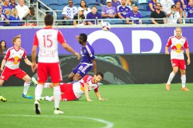 Orlando City SC, 6 Mayıs 2016 'da Orlando Florida' daki Dünya Kampı Stadyumu 'nda New York Red Bulls' a ev sahipliği yaptı..  