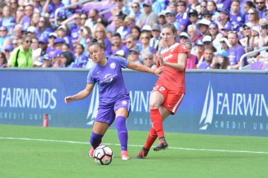 Orlando Pride 22 Nisan 2017 'de Orlando City Stadyumu' nda Washington Spirit 'e ev sahipliği yaptı..  
