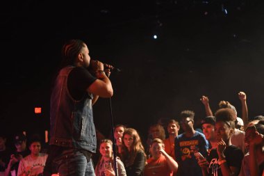 Crossover Kilisesi, 6 Ekim 2018 'de Tampa Florida' daki Crossover Kilisesi 'nde iki yıllık lezzet festivaline ev sahipliği yapıyor..  