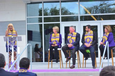 24 Şubat 2017 'de Orlando Florida' daki New Orlando City Stadyumu için kurdele kesme töreni