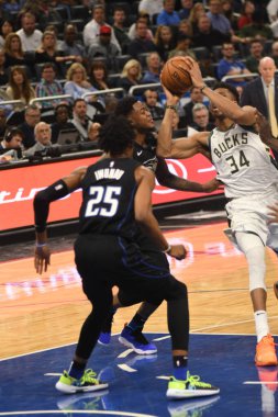 Orlando Magic, 19 Ocak 2019 Cumartesi günü Orlando Florida 'daki Amway Arena' da Milwaukee Doları 'na ev sahipliği yapıyor..